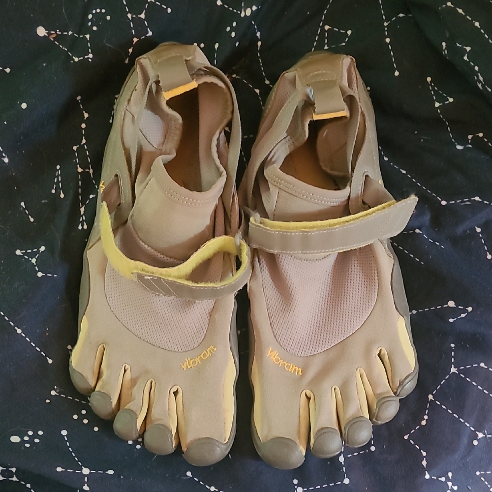 Vibram FiveFingers Athletic Shoes